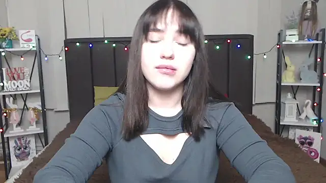 LauraHlot online show from January 28, 2025, 7:10 pm