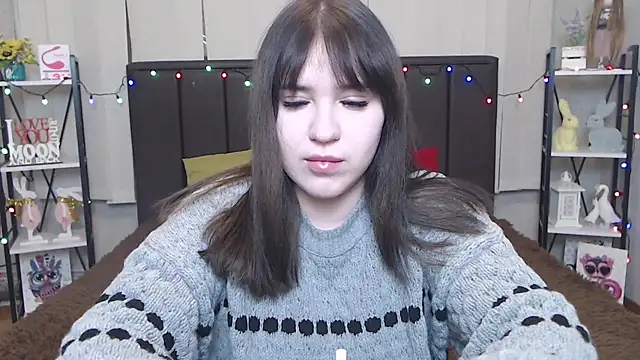 LauraHlot online show from January 29, 2025, 7:00 pm