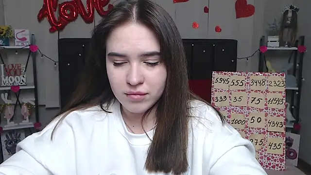 LauraHlot online show from March 6, 2025, 10:04 pm