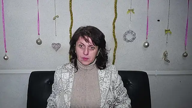 Snapshot of LuciaMii chatting on January 16, 2025, 6:16 pm LuciaMii online show from January 16, 2025, 6:16 pm