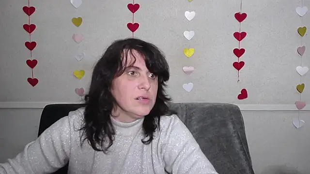 Snapshot of LuciaMii chatting on February 26, 2025, 3:10 am LuciaMii online show from February 26, 2025, 3:10 am