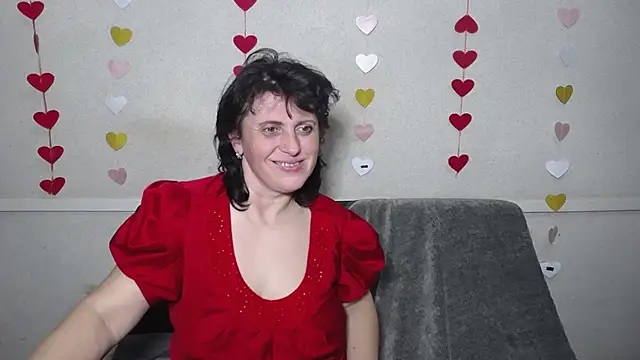 Snapshot of LuciaMii chatting on March 18, 2025, 3:53 am LuciaMii online show from March 18, 2025, 3:53 am