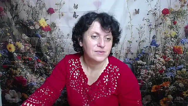 Snapshot of LuciaMii chatting on October 11, 2025, 5:17 am LuciaMii online show from October 11, 2025, 5:17 am