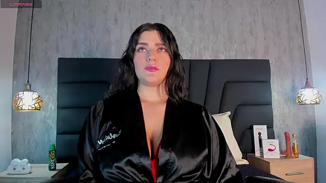 SARA STONE17 online show from February 5, 2025, 11:23 am