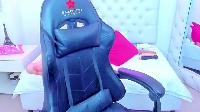 silvana  miller online show from February 4, 2025, 7:00 pm