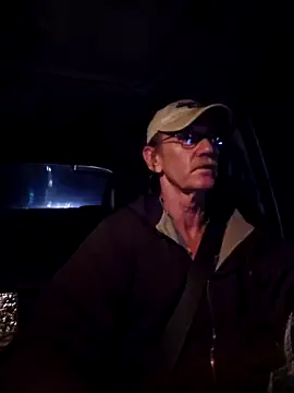 coolbrease10 online show from March 16, 2026, 1:11 am