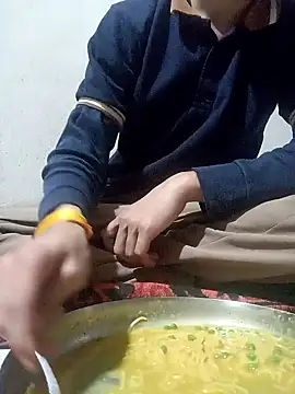 Snapshot of White_devil02 chatting on December 7, 2024, 7:21 pm White devil02 online show from December 7, 2024, 7:21 pm