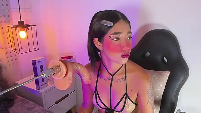 Snapshot of baby_naughty1_ chatting on January 29, 2025, 1:38 pm baby naughty1 online show from January 29, 2025, 1:38 pm