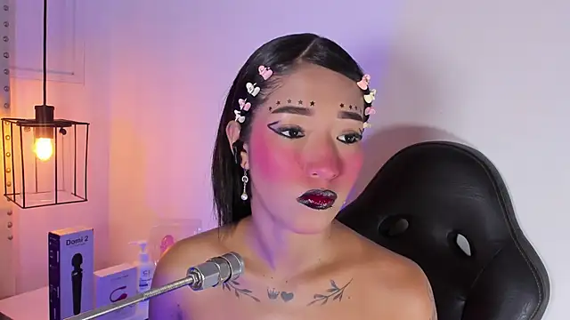 Snapshot of baby_naughty1_ chatting on March 6, 2025, 1:14 pm baby naughty1 online show from March 6, 2025, 1:14 pm