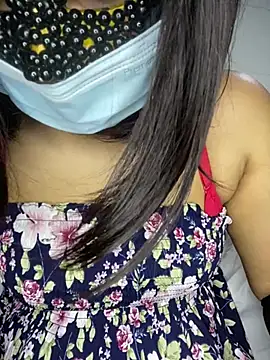 Snapshot of Shadow_Girl007 chatting on January 18, 2025, 5:37 pm Shadow Girl007 online show from January 18, 2025, 5:37 pm