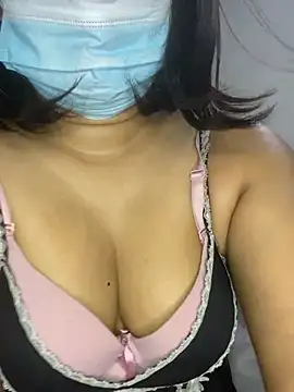 Snapshot of Shadow_Girl007 chatting on March 15, 2025, 11:17 pm Shadow Girl007 online show from March 15, 2025, 11:17 pm