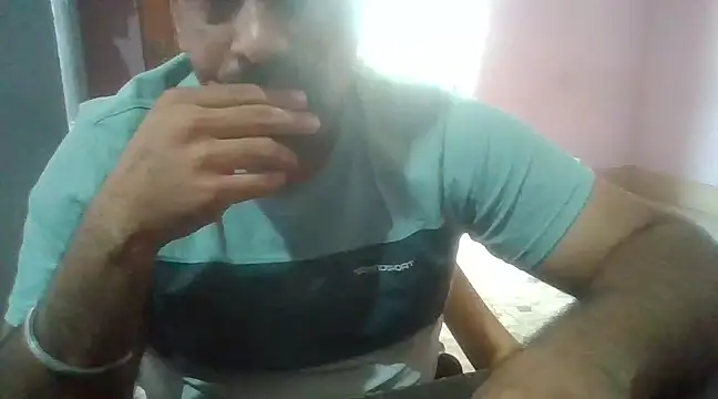 boyplay1000 online show from February 24, 2025, 8:38 am