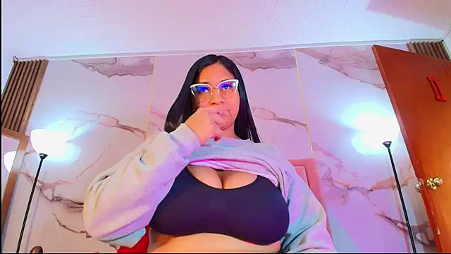 Snapshot of La_indiia chatting on February 26, 2026, 11:31 am La indiia online show from February 26, 2026, 11:31 am