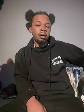 MobyDxck online show from December 15, 2024, 11:55 am