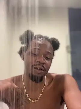 MobyDxck online show from December 28, 2024, 8:36 pm