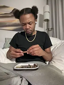 MobyDxck online show from January 5, 2025, 12:09 am