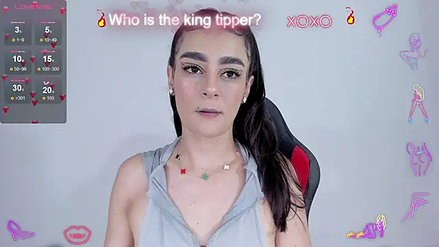 Snapshot of serafelle chatting on February 15, 2026, 8:27 pm serafelle online show from February 15, 2026, 8:27 pm