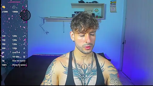 Snapshot of Ares_blue chatting on May 21, 2026, 12:01 pm Ares blue online show from May 21, 2026, 12:01 pm