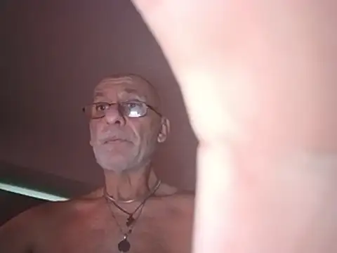 Toby2712 online show from July 19, 2026, 1:26 pm