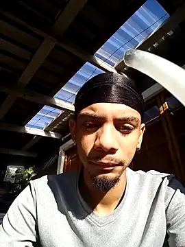 29YOURZ 28  online show from December 10, 2024, 5:17 am