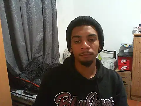 29YOURZ 28  online show from September 19, 2025, 8:20 pm