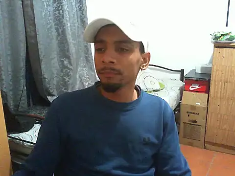 29YOURZ 28  online show from September 25, 2025, 5:27 pm