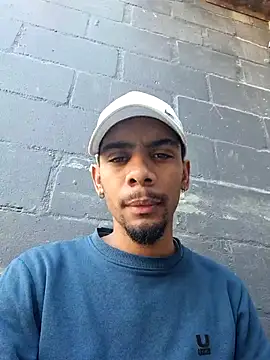 29YOURZ 28  online show from September 26, 2025, 12:42 pm