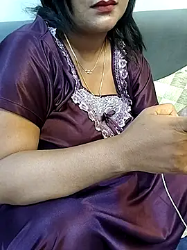 Snapshot of silky_queen chatting on June 9, 2026, 6:41 pm silky queen online show from June 9, 2026, 6:41 pm