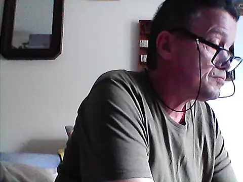 Snapshot of Bigpenis6y chatting on April 27, 2026, 1:53 pm Bigpenis6y online show from April 27, 2026, 1:53 pm