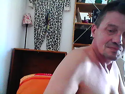 Snapshot of Bigpenis6y chatting on May 26, 2026, 12:12 pm Bigpenis6y online show from May 26, 2026, 12:12 pm