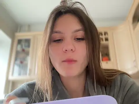 sweety secret  online show from January 20, 2025, 9:13 am