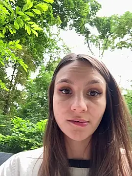 sweety secret  online show from September 12, 2025, 1:11 pm