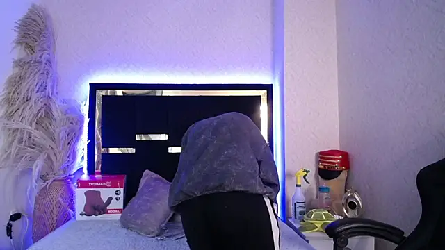 Bunny O online show from March 19, 2026, 12:36 am