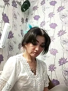 SweetLeila40 online show from February 24, 2025, 7:30 pm