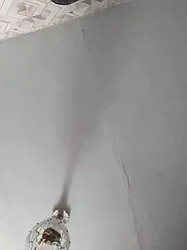 SweetLeila40 online show from April 24, 2026, 2:52 pm