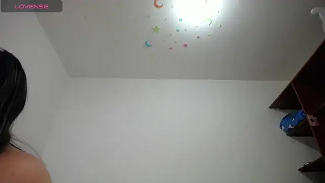 Laila Laly online show from December 23, 2024, 1:24 pm