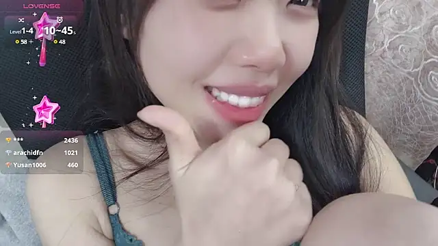 Lvy--v online show from February 9, 2025, 1:44 am