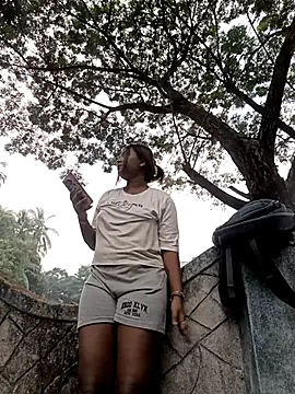 Hot Urvi online show from December 1, 2025, 8:19 am