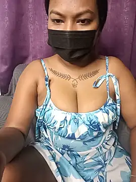 Hot Urvi online show from May 16, 2026, 8:33 am