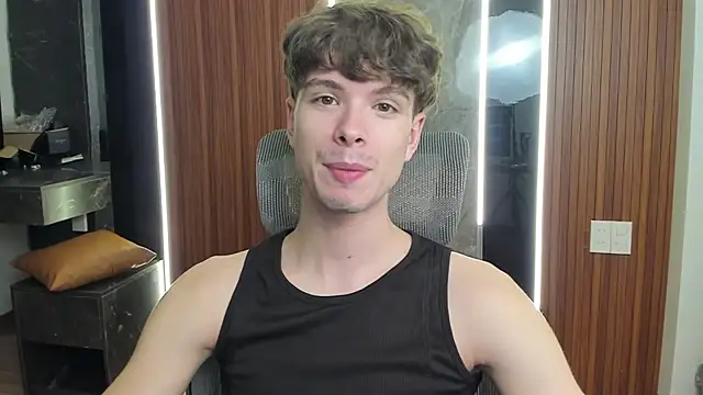 Snapshot of calvin_love_you chatting on April 12, 2026, 5:07 pm calvin love you online show from April 12, 2026, 5:07 pm