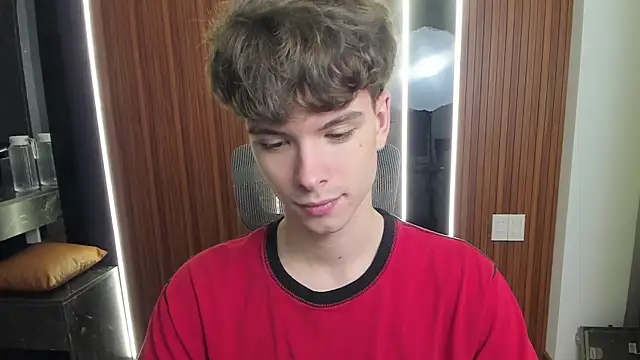 Snapshot of calvin_love_you chatting on April 14, 2026, 5:19 pm calvin love you online show from April 14, 2026, 5:19 pm