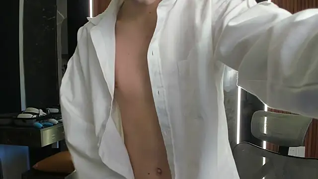 calvin love you online show from July 26, 2026, 9:38 am