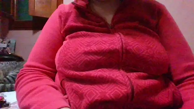 Snapshot of maria38xxx chatting on December 2, 2024, 12:41 am maria38xxx online show from December 2, 2024, 12:41 am