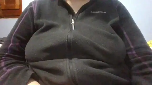 Snapshot of maria38xxx chatting on January 24, 2025, 3:43 am maria38xxx online show from January 24, 2025, 3:43 am