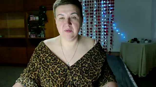 Annet1912 online show from February 10, 2025, 6:13 pm