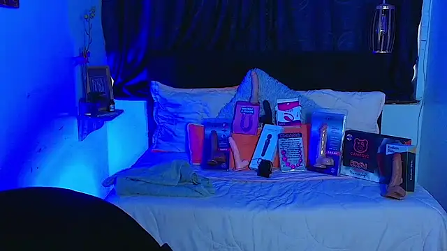 Snapshot of avans_15 chatting on February 19, 2025, 8:20 pm avans 15 online show from February 19, 2025, 8:20 pm