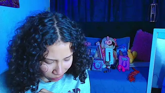 Snapshot of avans_15 chatting on March 19, 2025, 8:32 pm avans 15 online show from March 19, 2025, 8:32 pm