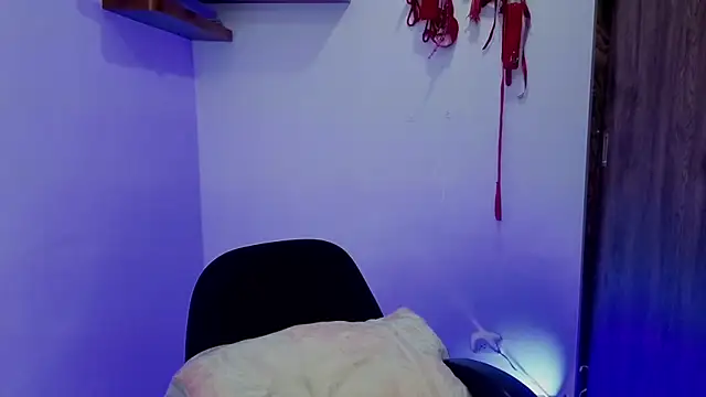 Snapshot of avans_15 chatting on November 30, 2025, 7:40 pm avans 15 online show from November 30, 2025, 7:40 pm