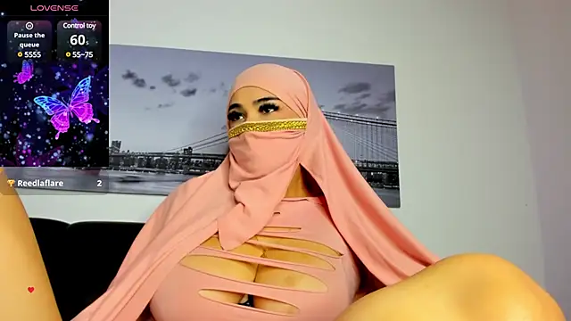 Tahiraa  online show from February 22, 2025, 1:35 pm