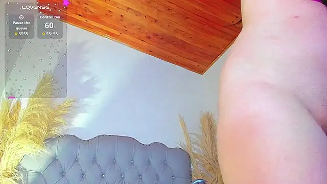 Snapshot of Tahiraa_ chatting on December 3, 2025, 1:09 pm Tahiraa online show from December 3, 2025, 1:09 pm